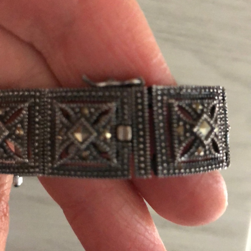 Watch - Picture 3 of 6